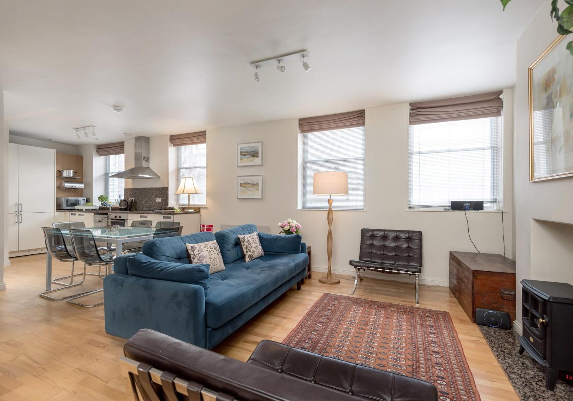 Causewayside Apartment - The Edinburgh Address Екстериор снимка